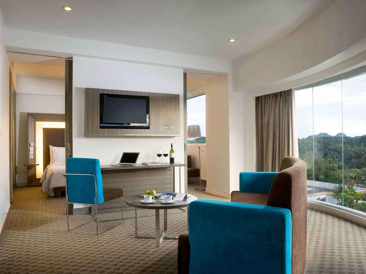 Novotel Bangka Hotel & Convention Center Pangkal Pinang Dış mekan fotoğraf